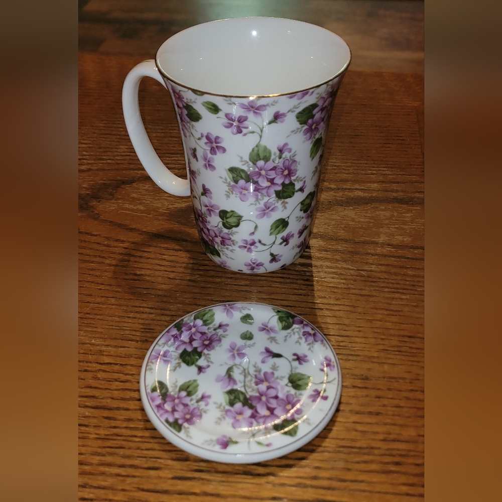 Floral Porcelain Mug with Lid